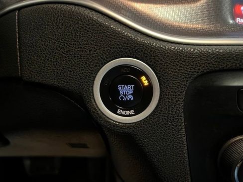 Used 2014 Dodge Charger SXT Plus image 38