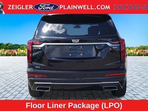 Used 2024 Cadillac XT6 Premium Luxury w/ LPO, Floor Liner Package AWD/4WD image 4