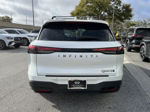 Certified 2026 INFINITI QX60 Sport w/ Dark Cargo Package AWD/4WD image 4