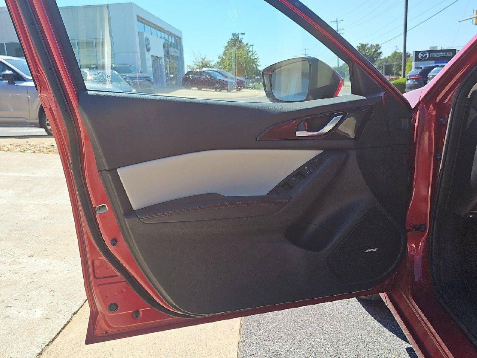 Used 2015 MAZDA MAZDA3 s Grand Touring FWD image 16