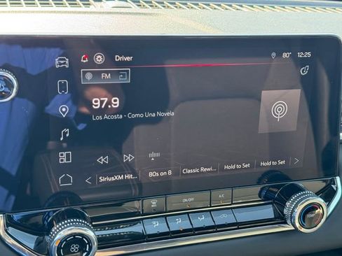 Used 2024 GMC Canyon Elevation image 13