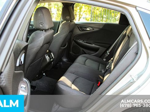 Used 2025 Chevrolet Malibu LT FWD image 17