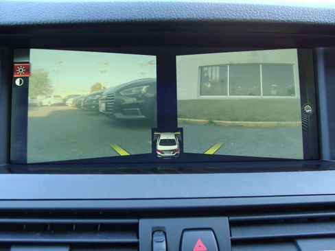 Used 2013 BMW 528i xDrive Sedan image 29