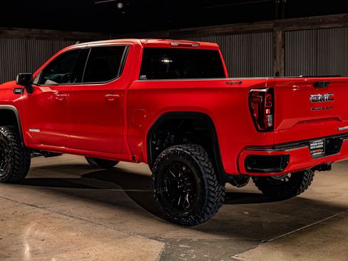 Used 2025 GMC Sierra 1500 Elevation image 7