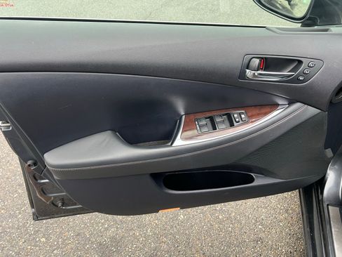 Used 2011 Lexus ES 350 image 21