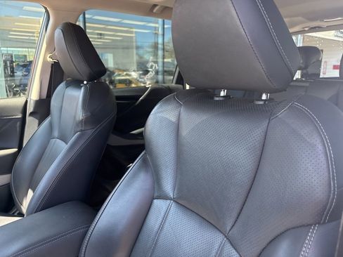 Used 2022 Subaru Forester Limited w/ Popular Package #2 image 10