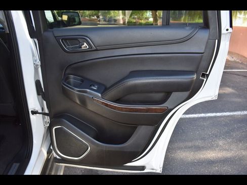Used 2019 Chevrolet Tahoe LT RWD image 29