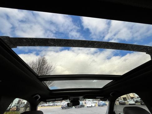 New 2025 Honda Pilot Black Edition image 26