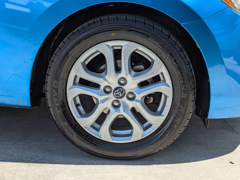 Used 2017 Toyota Yaris iA image 11