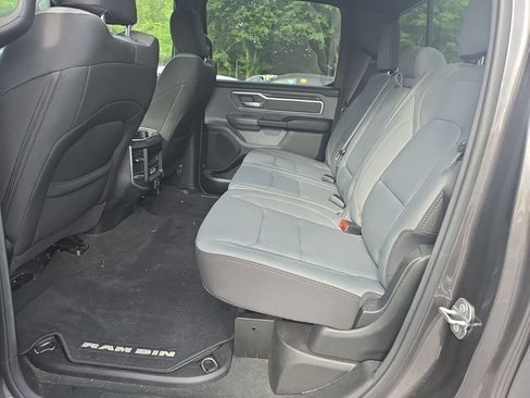 Used 2022 RAM 1500 Big Horn AWD/4WD image 6