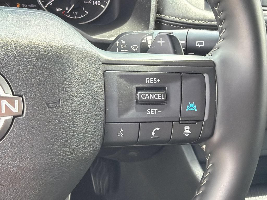 Used 2025 Nissan Rogue SV FWD image 25
