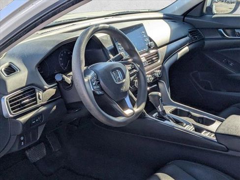 Used 2019 Honda Accord LX image 9