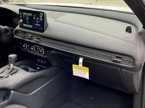 New 2026 Honda HR-V Sport image 9