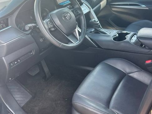 Used 2023 Toyota Venza Nightshade AWD/4WD image 7