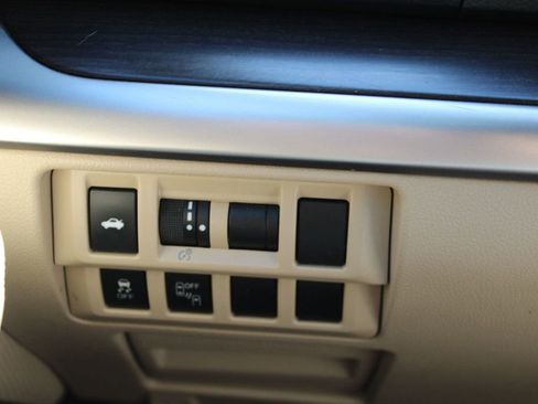 Used 2015 Subaru Legacy 2.5i Limited image 25