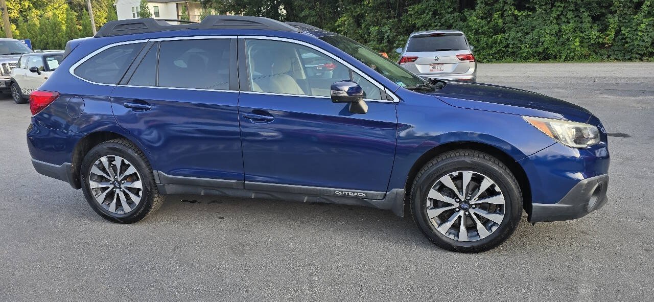 Used 2015 Subaru Outback 2.5i Limited AWD/4WD image 4