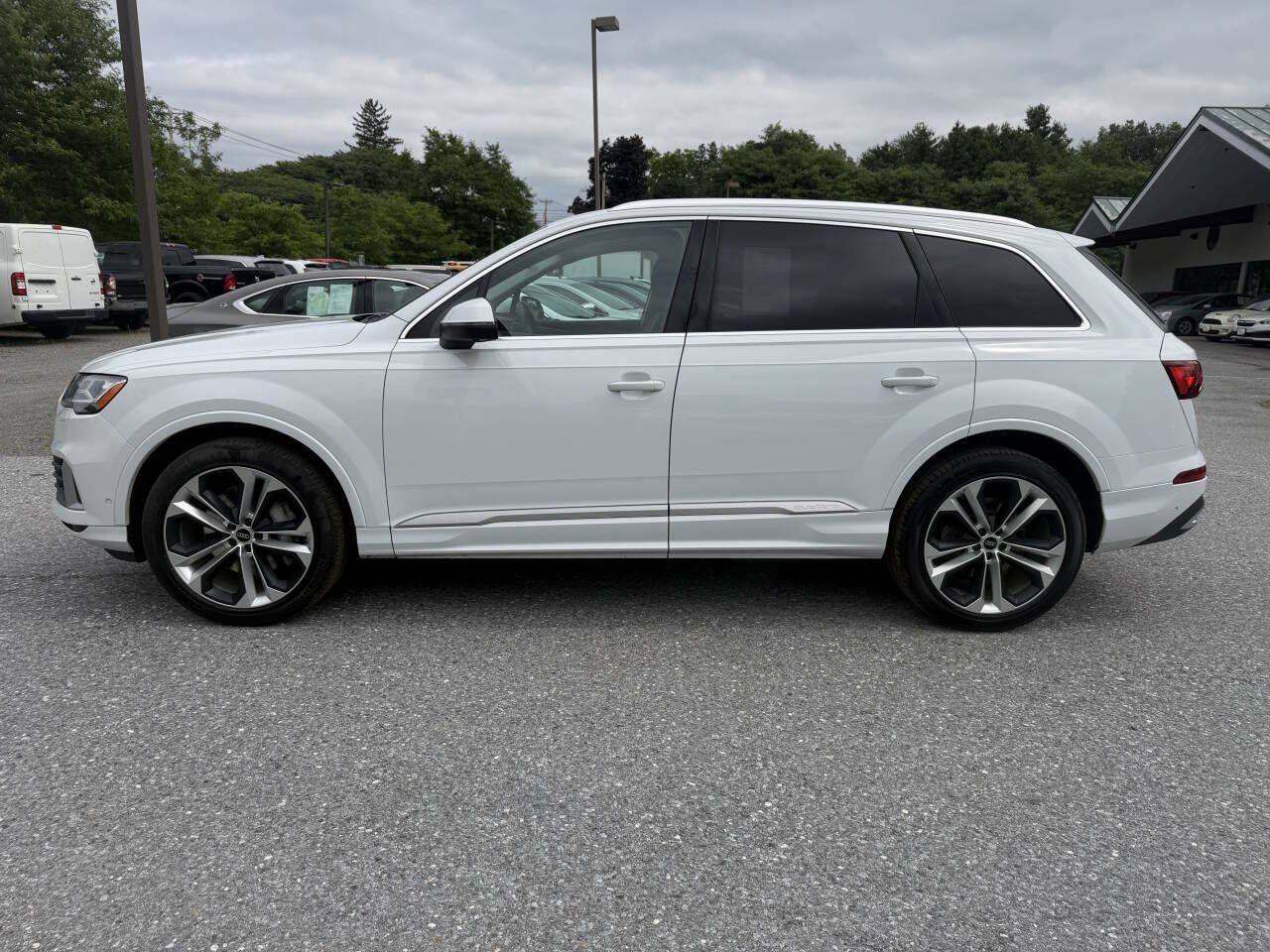 Used 2022 Audi Q7 3.0T Premium Plus AWD/4WD image 2