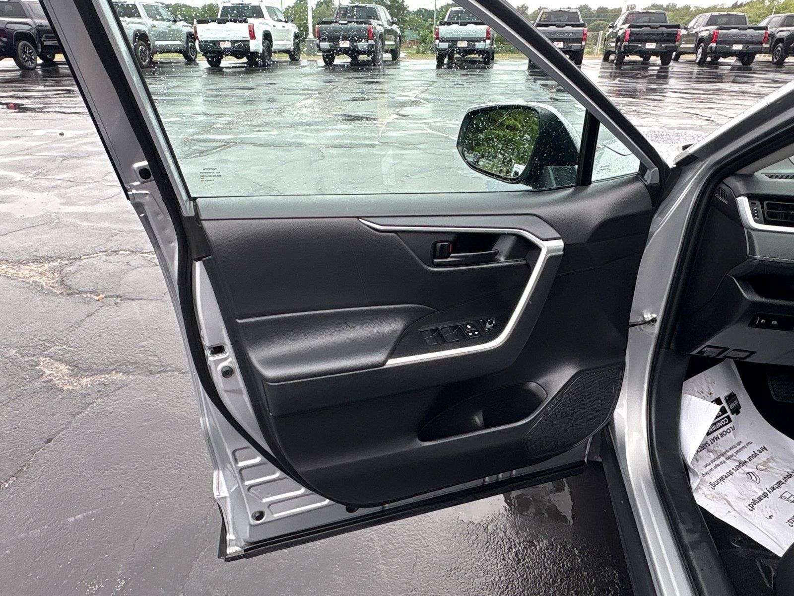 Used 2025 Toyota RAV4 LE FWD image 19