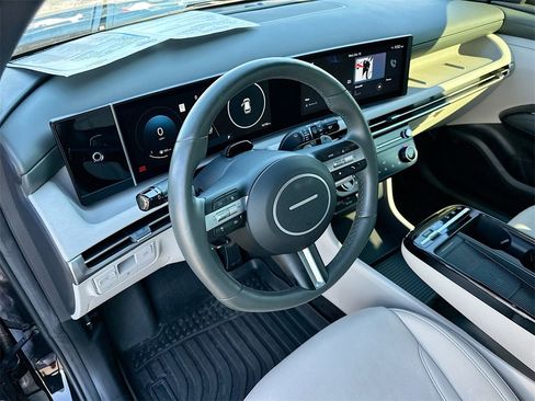 Used 2025 Hyundai Tucson Limited image 9