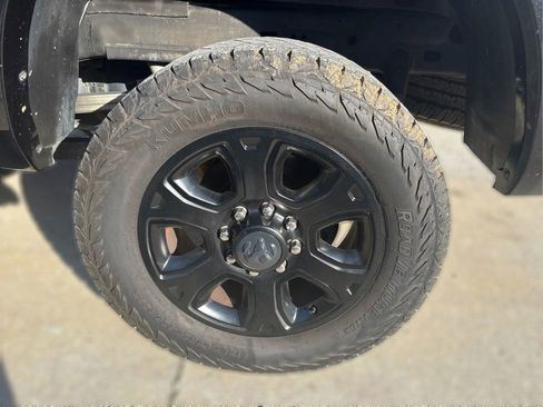 Used 2018 RAM 2500 Big Horn w/ Sport Appearance Group AWD/4WD image 13