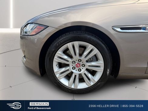 Used 2017 Jaguar XF Premium AWD/4WD image 29