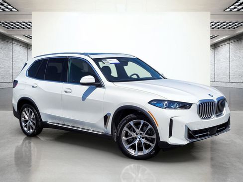 Used 2026 BMW X5 xDrive40i AWD/4WD image 2