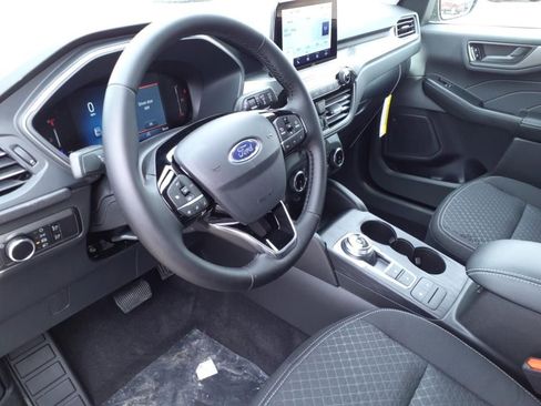 Used 2025 Ford Escape Active w/ Cold Weather Package image 12