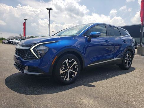 Certified 2023 Kia Sportage EX FWD image 9