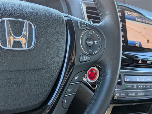 Used 2019 Honda Ridgeline RTL-E image 32