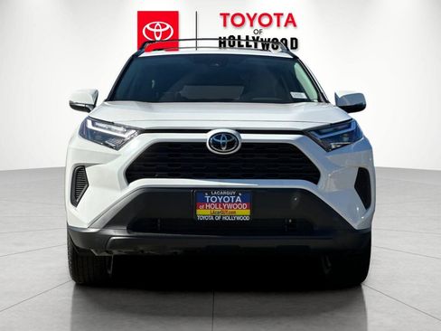 New 2025 Toyota RAV4 XLE image 8