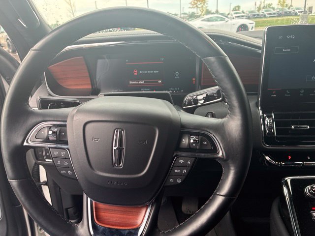 Used 2024 Lincoln Navigator Reserve AWD/4WD image 10