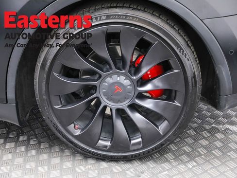 Used 2022 Tesla Model Y Performance image 30