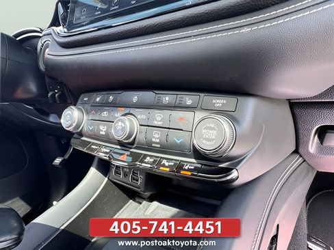 Used 2024 Dodge Durango SRT AWD/4WD image 36