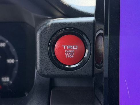 Certified 2025 Toyota Tacoma TRD Sport AWD/4WD image 20
