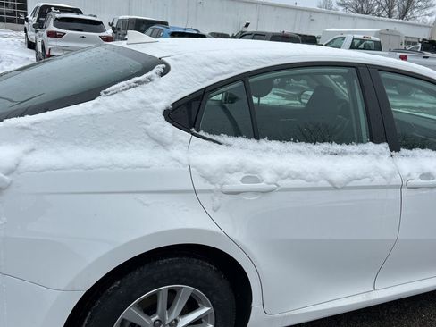 Used 2025 Toyota Camry LE image 13