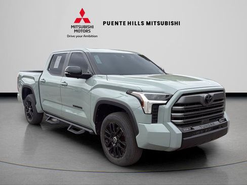 Used 2024 Toyota Tundra Limited AWD/4WD image 3