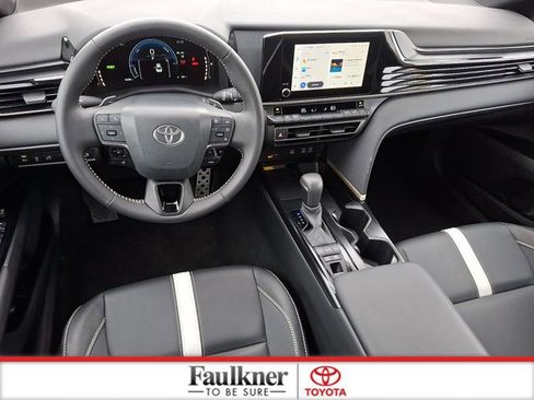 Certified 2025 Toyota Camry SE image 11