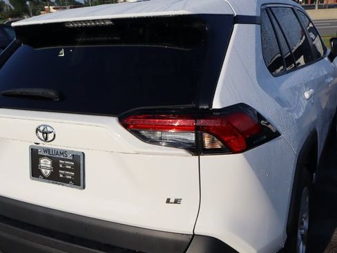 Used 2023 Toyota RAV4 LE FWD image 12