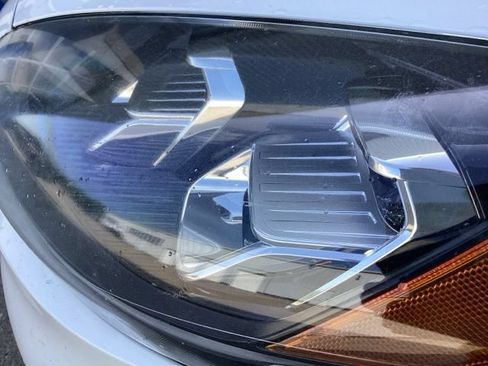 Used 2021 Ford Escape Titanium w/ Titanium Elite Package AWD/4WD image 4