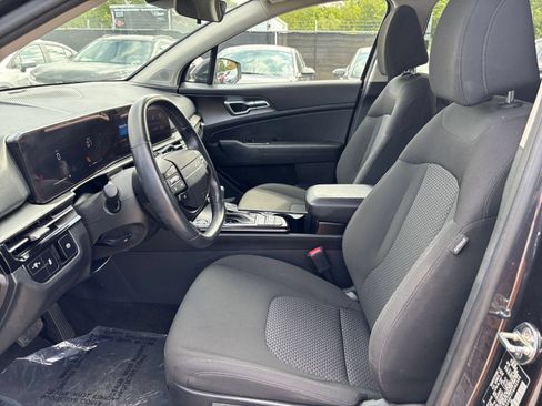 Used 2026 Kia Sportage LX FWD image 28
