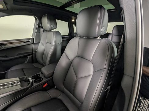 New 2026 Porsche Macan S AWD/4WD image 5