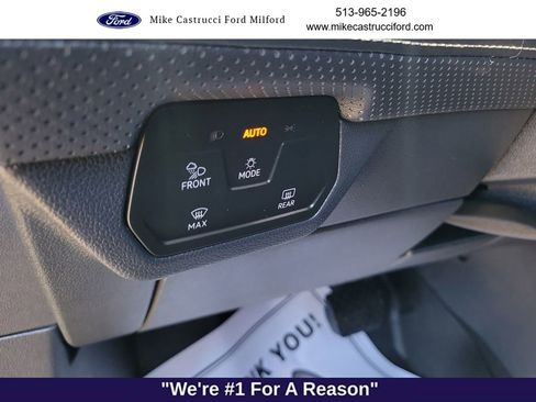 Used 2024 Volkswagen Atlas Cross Sport SE AWD/4WD image 21