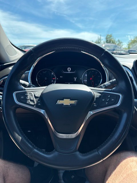 Used 2022 Chevrolet Malibu Premier FWD image 19