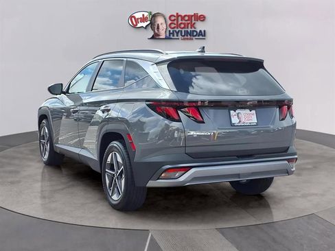 New 2026 Hyundai Tucson SEL image 3