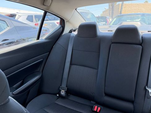 Used 2025 Nissan Altima 2.5 SV FWD image 39