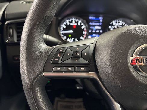 Used 2020 Nissan Rogue Sport SV image 26