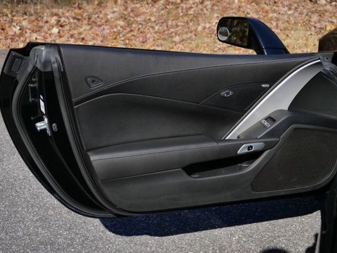 Used 2019 Chevrolet Corvette Stingray Convertible w/ 1LT image 20