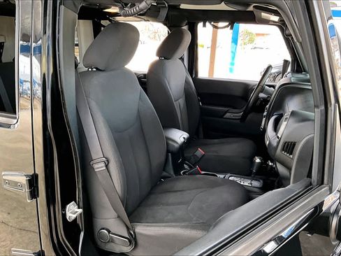 Used 2017 Jeep Wrangler Unlimited Sport w/ Quick Order Package 24S image 9