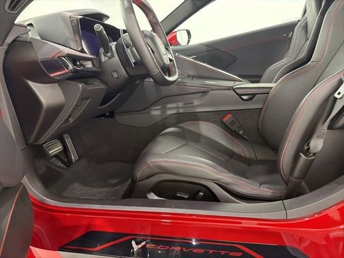Used 2022 Chevrolet Corvette Stingray Coupe w/ 1LT RWD image 14