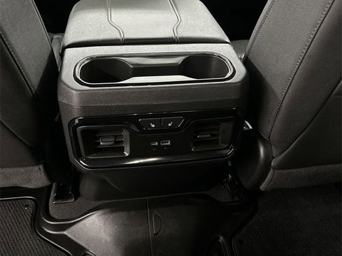 Used 2024 GMC Sierra 1500 AT4 w/ Technology Package image 30